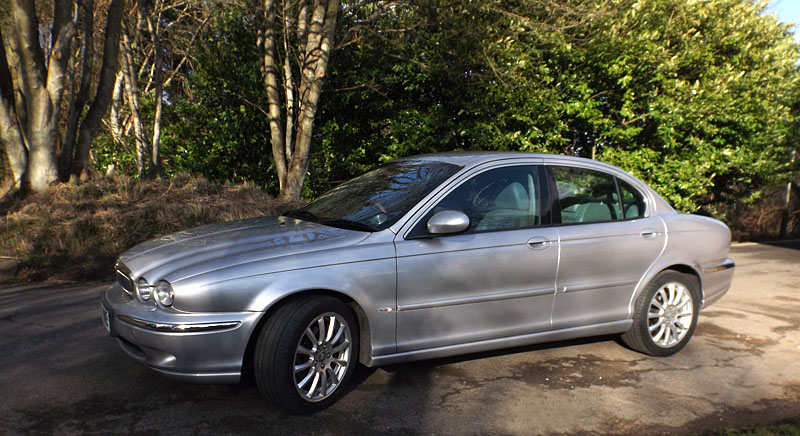 Jaguar X Type - Hire Class Cars Dundee - Weddings, special occasions
